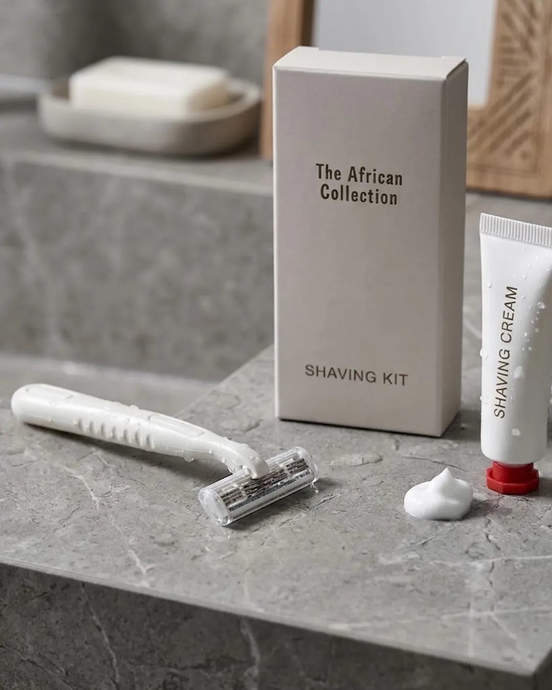 African Collection Shaving Kit in White Box Outer African Collection Shaving Kit in White Box Outer - Image 2